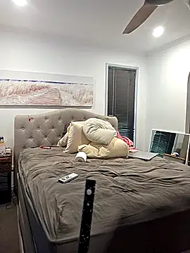 iamthepublickmasterbater online show from 13, 3, 2026