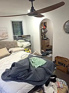 iamthepublickmasterbater online show from 11, 1, 2026