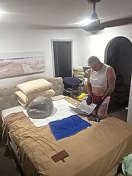 iamthepublickmasterbater online show from 13, 1, 2026