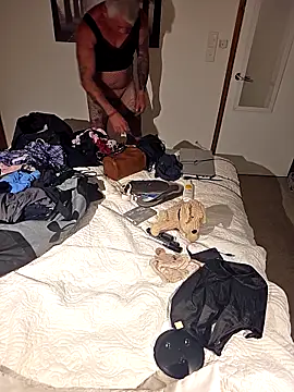 iamthepublickmasterbater online show from 23, 12, 2025