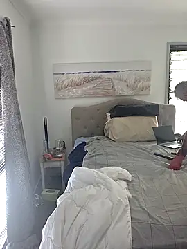 iamthepublickmasterbater online show from 19, 4, 2026