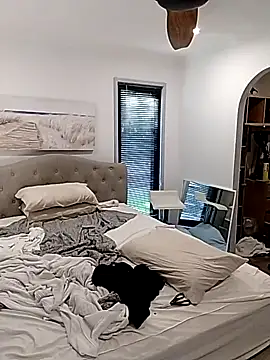 iamthepublickmasterbater online show from 8, 10, 2025