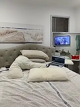 iamthepublickmasterbater online show from 29, 10, 2025