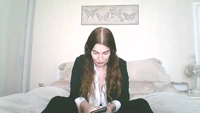 EllaKent online show from 10, 3, 2026