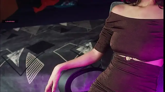 NidhiChandra online show from 10, 9, 2025