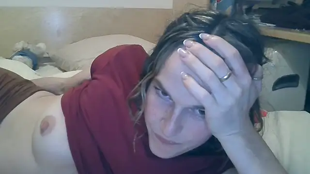 forbiddenbabygirl online show from 28, 11, 2025