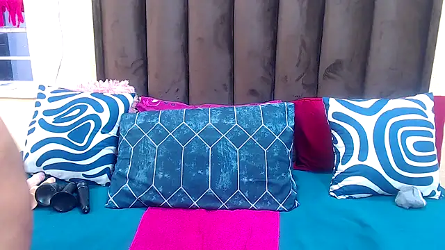 AfricanQueenxx40 online show from 12, 11, 2025