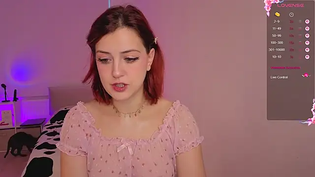 bananasgirl online show from 3, 10, 2025