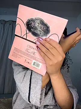 Yasmin777  online show from 26, 10, 2025