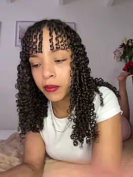 Snapshot of Yasmin777_ chatting on 24, 4, 2026 Yasmin777 online show from 24, 4, 2026