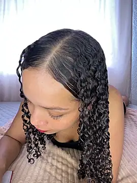 Yasmin777  online show from 28, 10, 2025