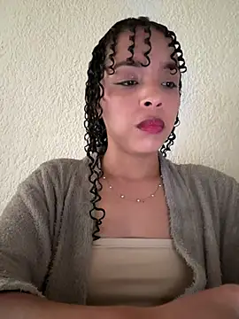 Snapshot of Yasmin777_ chatting on 24, 6, 2026 Yasmin777 online show from 24, 6, 2026