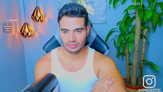 AndresR3 online show from 15, 9, 2025