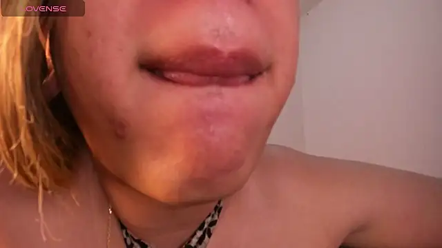 Mia for you lovee online show from 23, 11, 2025