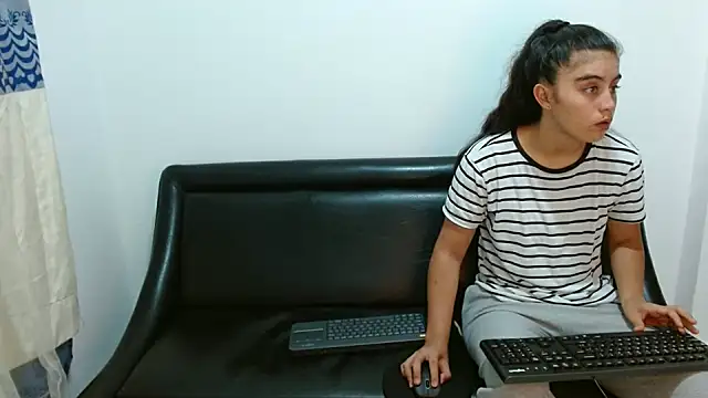 Cristalll 0925 online show from 17, 10, 2025