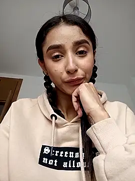 CandyFoxter  online show from 4, 11, 2025