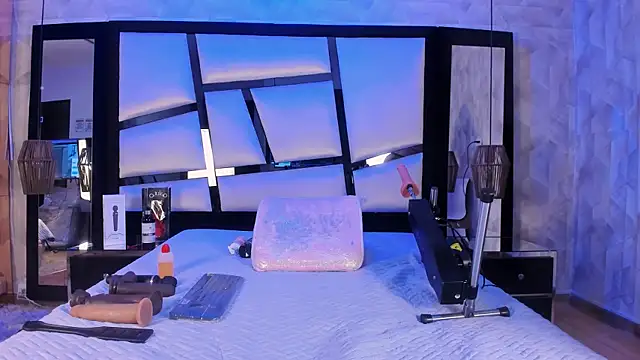 JuliaDavis 1 online show from 23, 9, 2025