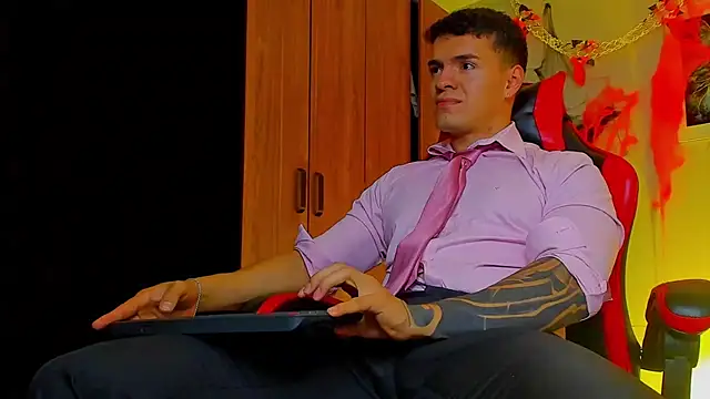 ALPHA DOMINUS  online show from 21, 10, 2025