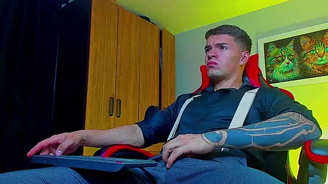 ALPHA DOMINUS  online show from 25, 9, 2025