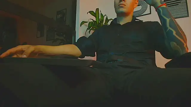 Snapshot of ALPHA_DOMINUS_ chatting on 10, 6, 2026 ALPHA DOMINUS online show from 10, 6, 2026