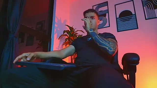 ALPHA DOMINUS  online show from 15, 4, 2026