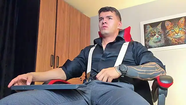 ALPHA DOMINUS  online show from 9, 11, 2025