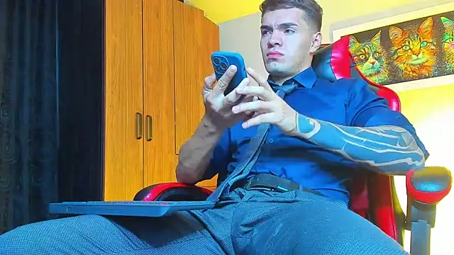 ALPHA DOMINUS  online show from 2, 10, 2025