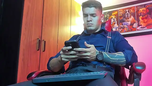 ALPHA DOMINUS  online show from 17, 12, 2025