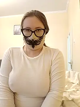 ShyPampBlondie online show from 11, 10, 2025