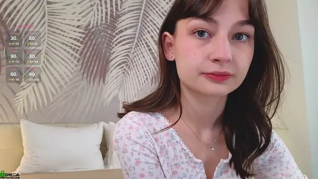 LolaPrise online show from 3, 10, 2025