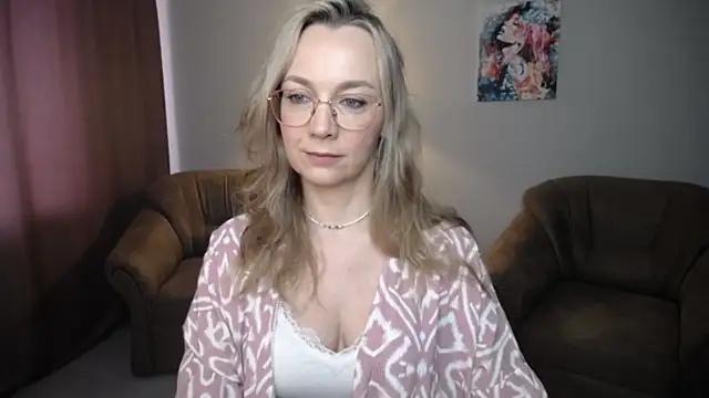Snapshot of Ava_Elior chatting on 3, 7, 2026 Ava Elior online show from 3, 7, 2026