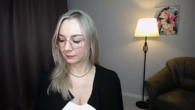 Ava Elior online show from 28, 11, 2025