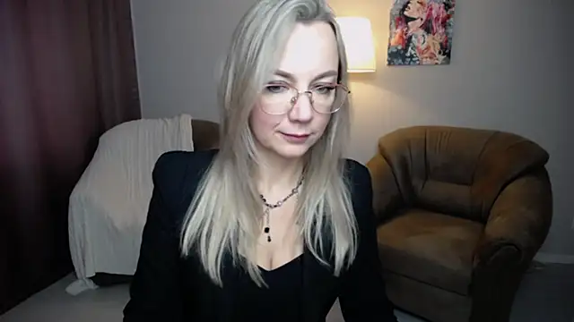 Ava Elior online show from 15, 9, 2025