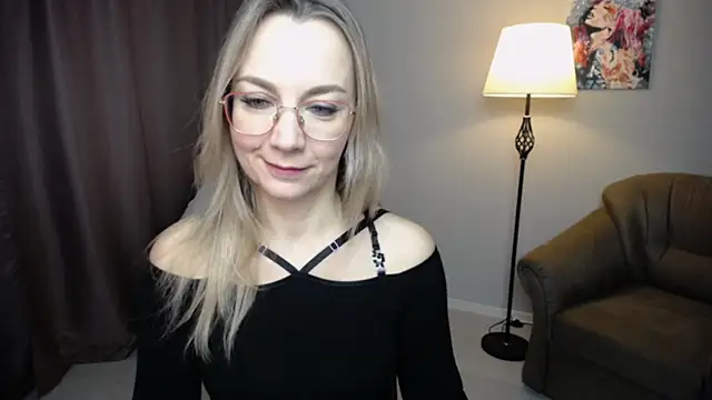 Ava Elior online show from 9, 11, 2025