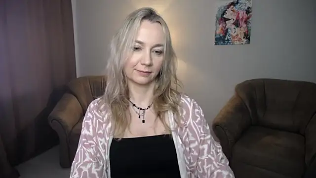 Snapshot of Ava_Elior chatting on 22, 6, 2026 Ava Elior online show from 22, 6, 2026