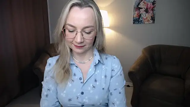Ava Elior online show from 4, 5, 2026