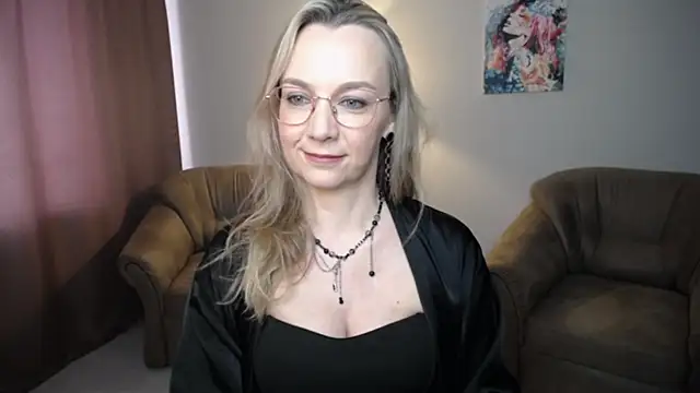 Snapshot of Ava_Elior chatting on 7, 7, 2026 Ava Elior online show from 7, 7, 2026