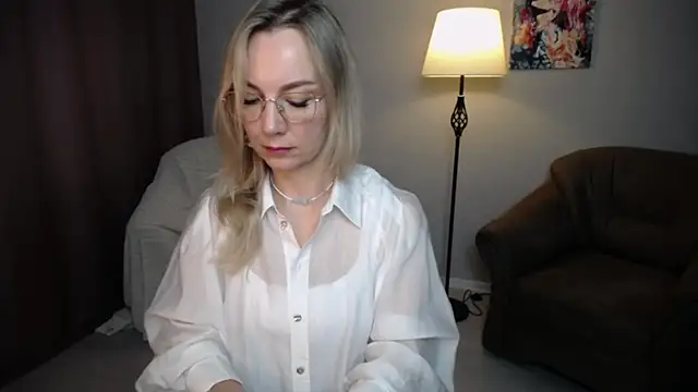 Ava Elior online show from 6, 10, 2025