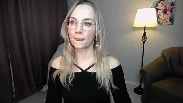 Ava Elior online show from 26, 10, 2025