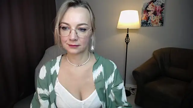 Ava Elior online show from 5, 10, 2025