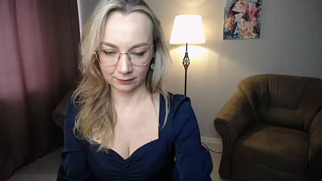 Ava Elior online show from 5, 4, 2026