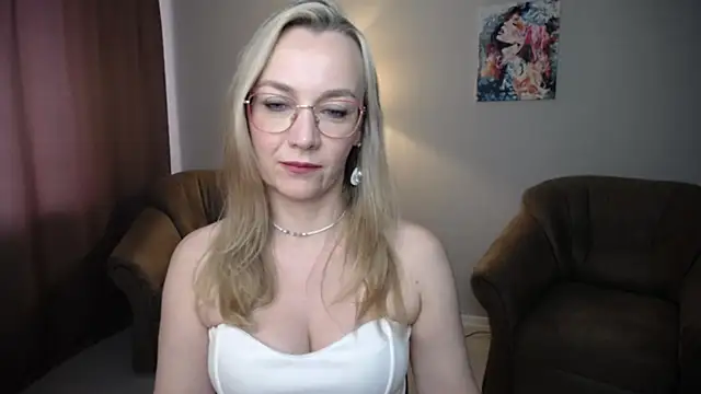Snapshot of Ava_Elior chatting on 10, 6, 2026 Ava Elior online show from 10, 6, 2026