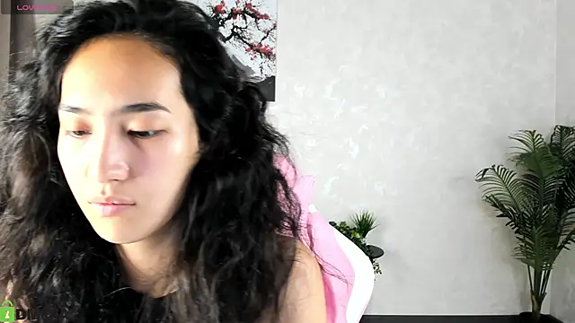 FlirtyAura online show from 23, 9, 2025