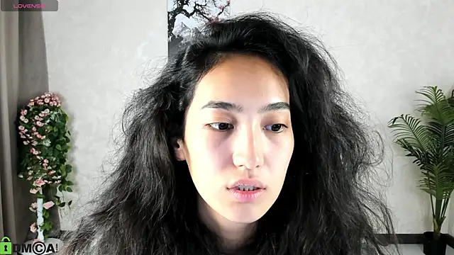 FlirtyAura online show from 20, 9, 2025