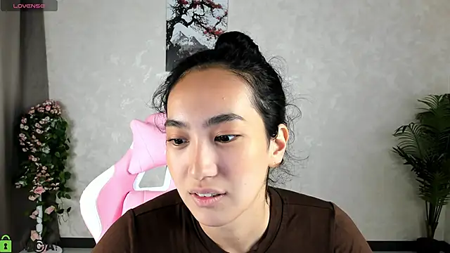 FlirtyAura online show from 3, 11, 2025