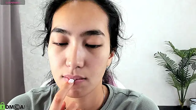 FlirtyAura online show from 13, 11, 2025