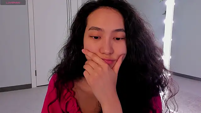 FlirtyAura online show from 25, 3, 2026