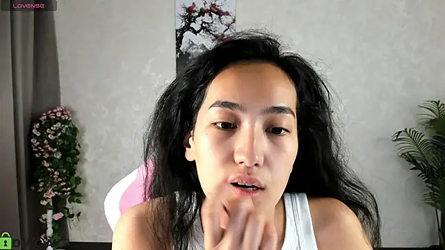 FlirtyAura online show from 21, 9, 2025