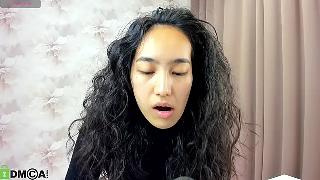 FlirtyAura online show from 2, 10, 2025