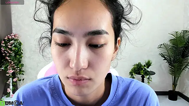 FlirtyAura online show from 21, 10, 2025